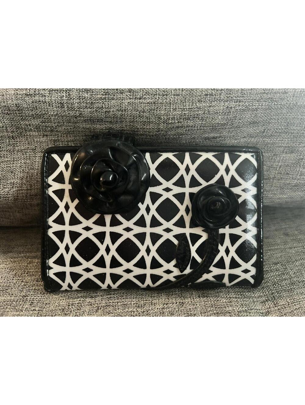 Vera Bradley Best Bud Frill Wallet In Night And Day Pattern Black White Patent